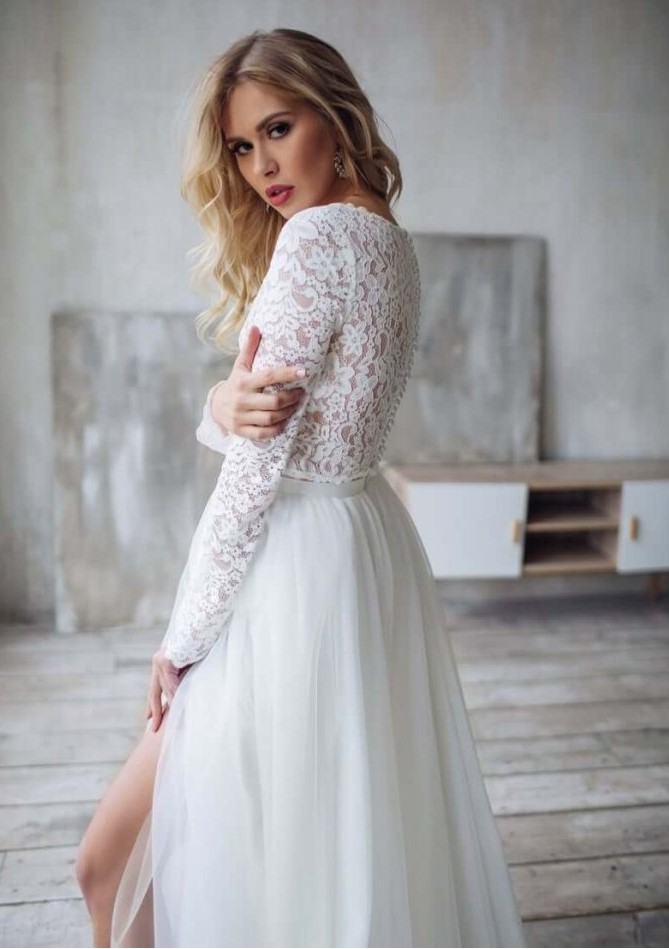 Sexy Ivory Country Boho Wedding Dresses Bridal Gowns A Line Illusion Tops Lace Long Sleeve Side Slits Beach Bride Dress Plus Size