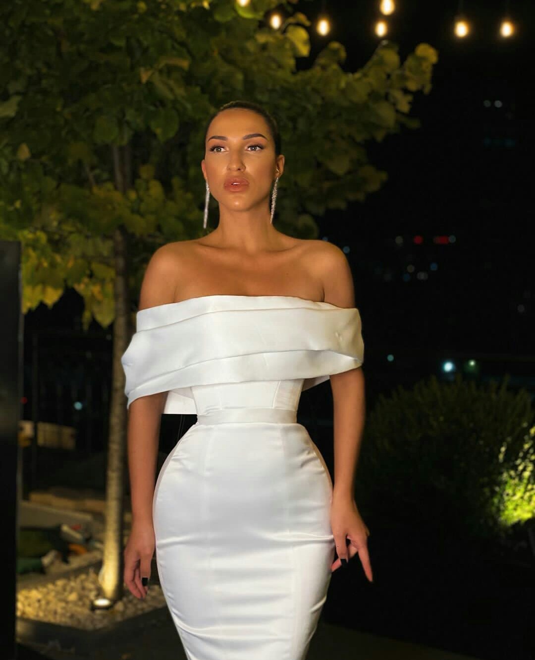 Simple Mermaid Wedding Dresses Satin Silk Off Shoulder Fish Tail Bridal Gowns Slim Fit Short Sleeve Wedding Dress robes de mariée