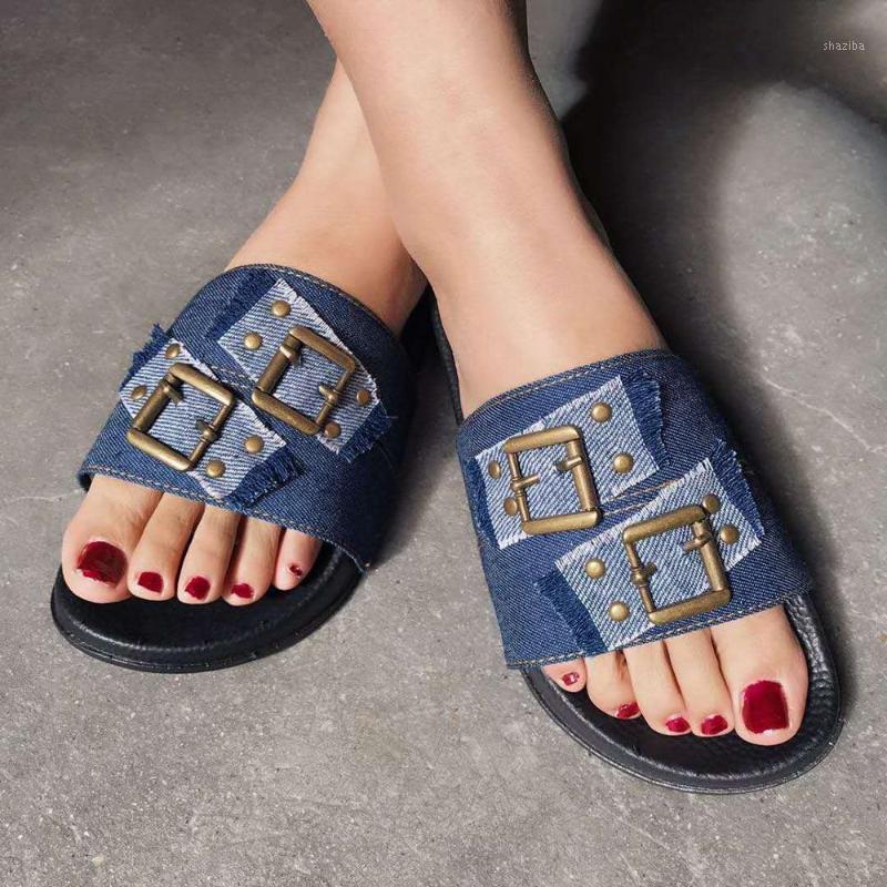 2020 summer new canvas denim thick bottom non-slip flowers small fresh wild flat bottom drag female1, Royal blue
2020 summer new canvas denim thick bottom non-slip flowers small fresh wild flat bottom drag female1, Royal blue