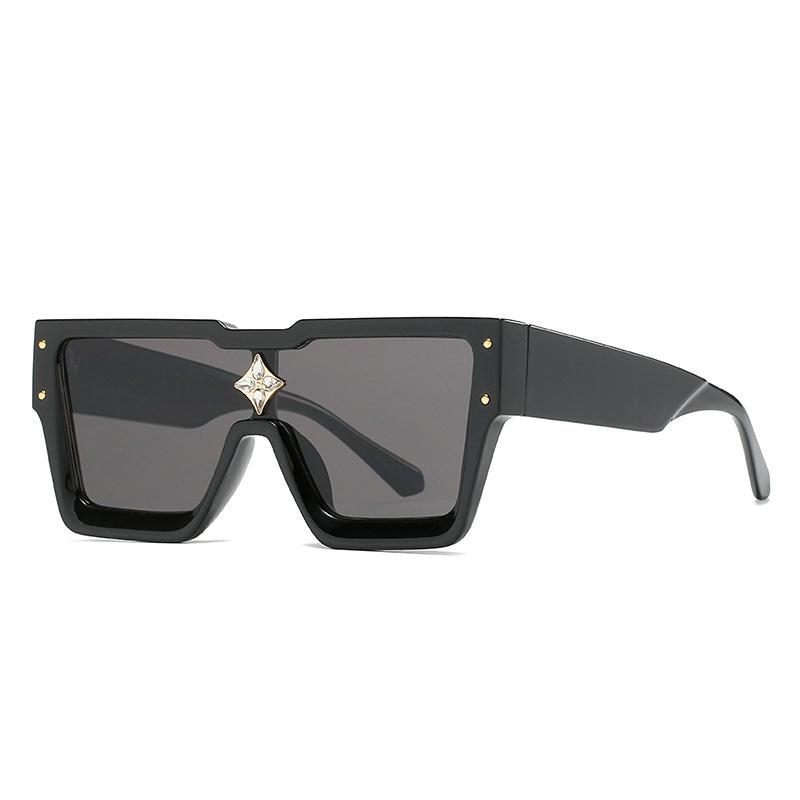Sunglasses 2022 Retro Glasses Hip Hop Fashion Men's Personalized Square Millionaire Diamond Flower UV400, White;black
Sunglasses 2022 Retro Glasses Hip Hop Fashion Men's Personalized Square Millionaire Diamond Flower UV400, White;black