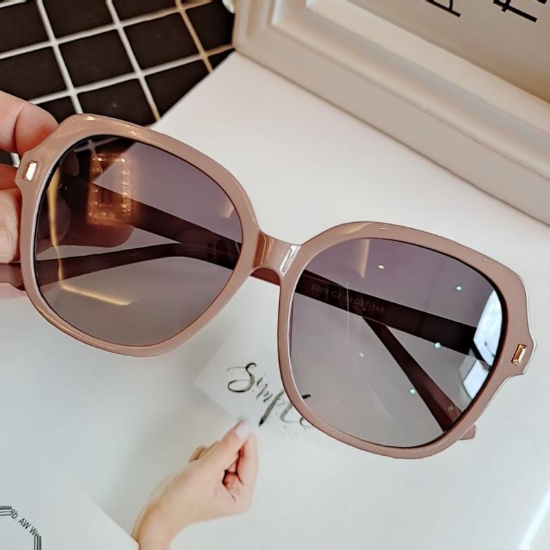New Style Women's Fashionable Polarized Sunglasses Big Frame Retro Round Driving Sunglasses
New Style Women's Fashionable Polarized Sunglasses Big Frame Retro Round Driving Sunglasses