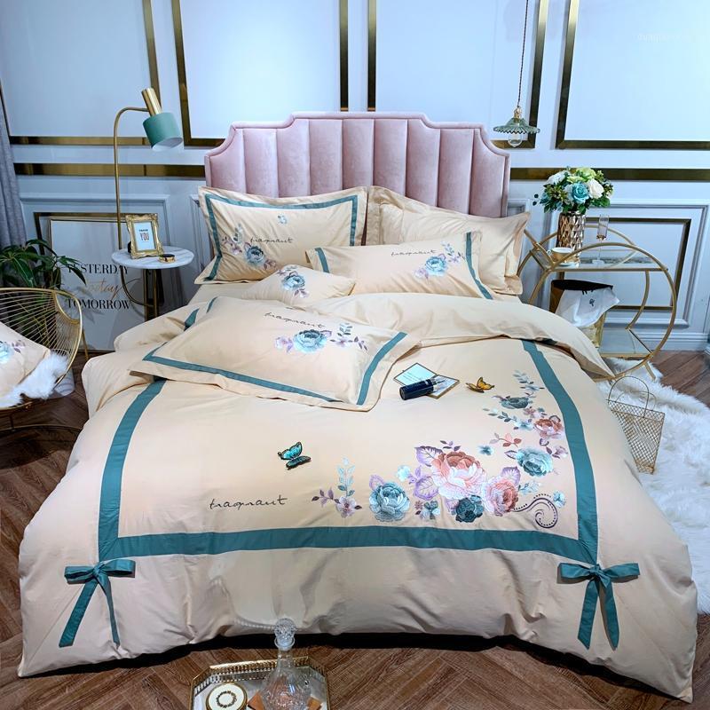 Blooming Flower Embroidery Duvet Cover Set Pink White 4Pcs 100% Cotton Ultra soft Bedding Set Queen King Bed sheet Pillow shams1, Color 2
Blooming Flower Embroidery Duvet Cover Set Pink White 4Pcs 100% Cotton Ultra soft Bedding Set Queen King Bed sheet Pillow shams1, Color 2