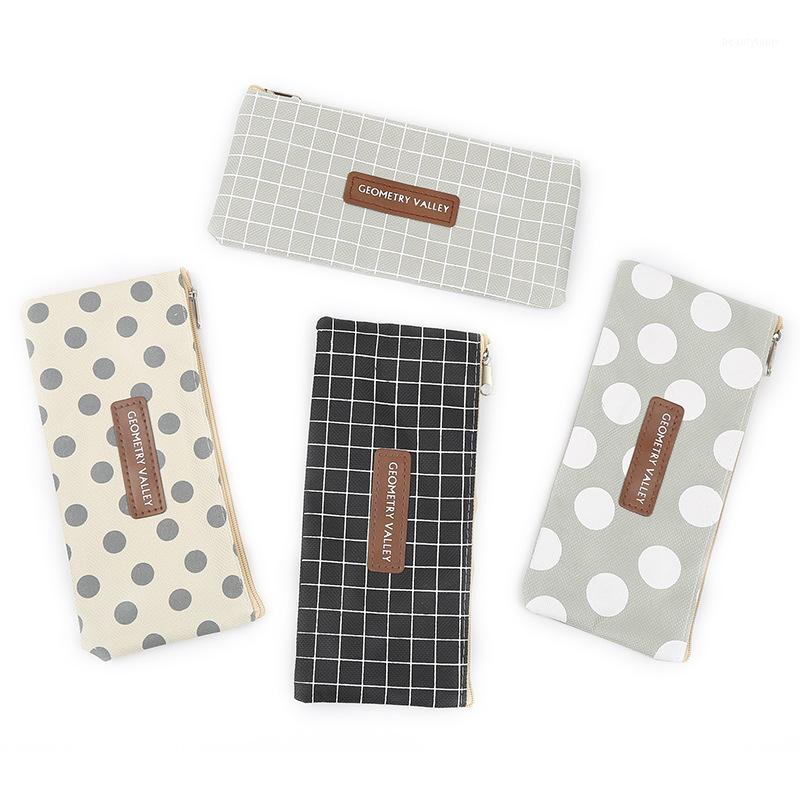 Simple school pencil case plaid polka dot canvas pencil case stationery bag storage bag1
Simple school pencil case plaid polka dot canvas pencil case stationery bag storage bag1
