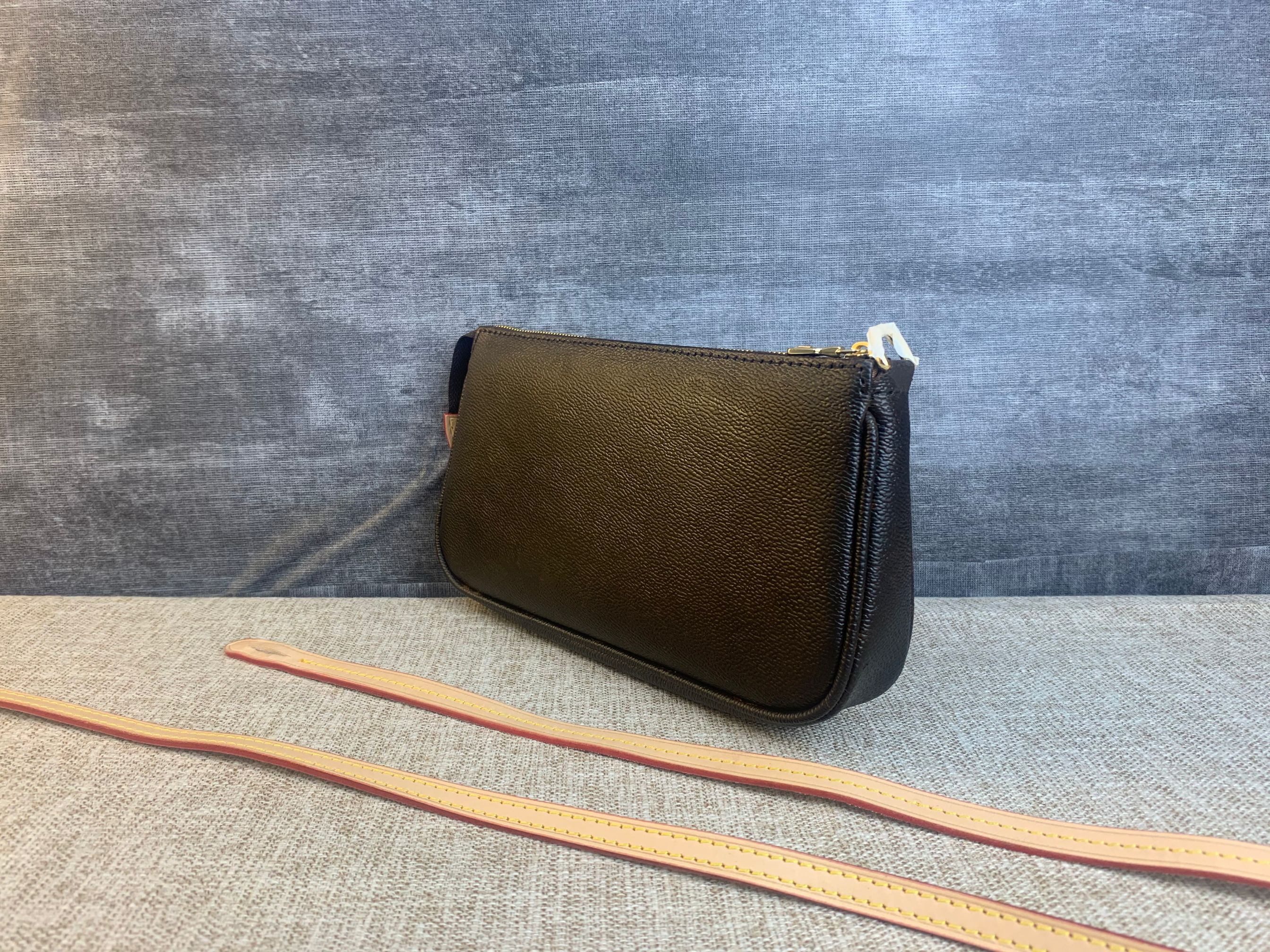 Free shipping brand new Women's Bags European and American fashion designer shell bag PU15 color gold chain / a large number of discounts
Free shipping brand new Women's Bags European and American fashion designer shell bag PU15 color gold chain / a large number of discounts