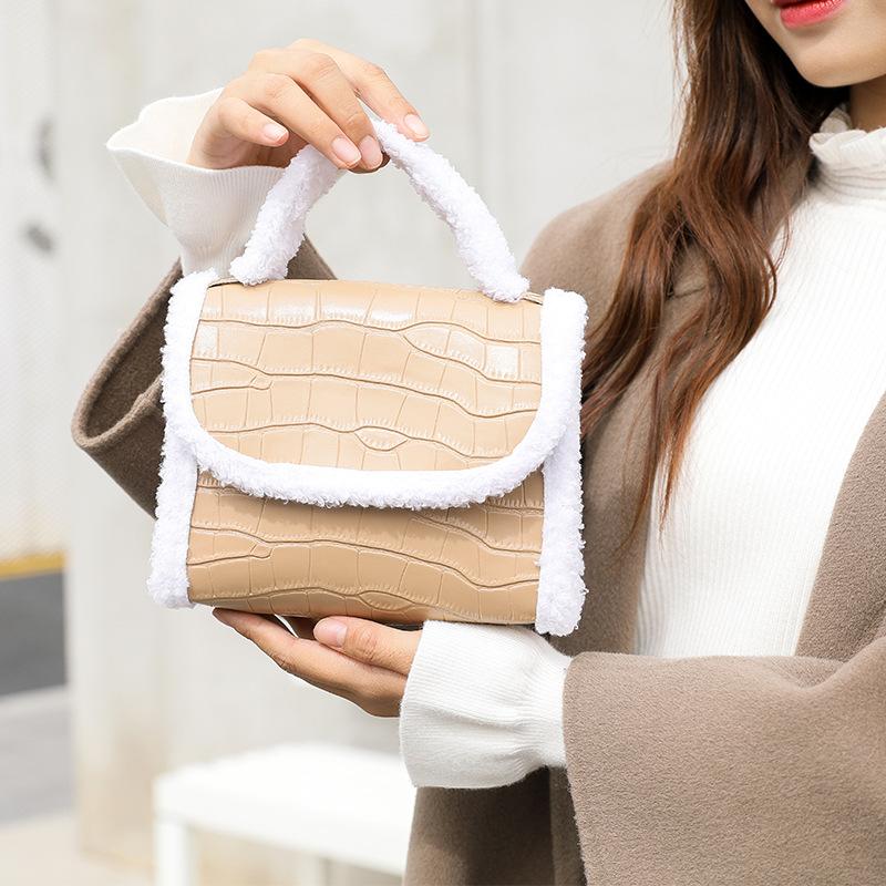 Lamb Velvet New All Match Handbag Autumn And Winter High-Quality Ladies Shoulder Messenger Plush Trim Bags, Beige
Lamb Velvet New All Match Handbag Autumn And Winter High-Quality Ladies Shoulder Messenger Plush Trim Bags, Beige