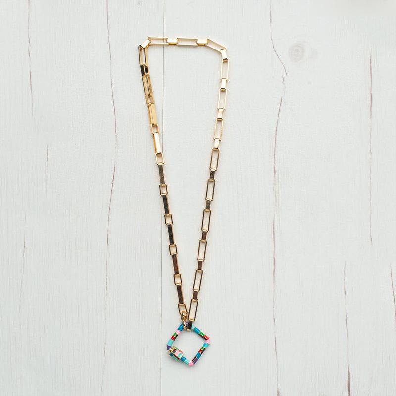 Handmade colorful carabiner pendant necklace punk chain openable spiral buckle jewelry for women Gothic clothing accessories
Handmade colorful carabiner pendant necklace punk chain openable spiral buckle jewelry for women Gothic clothing accessories