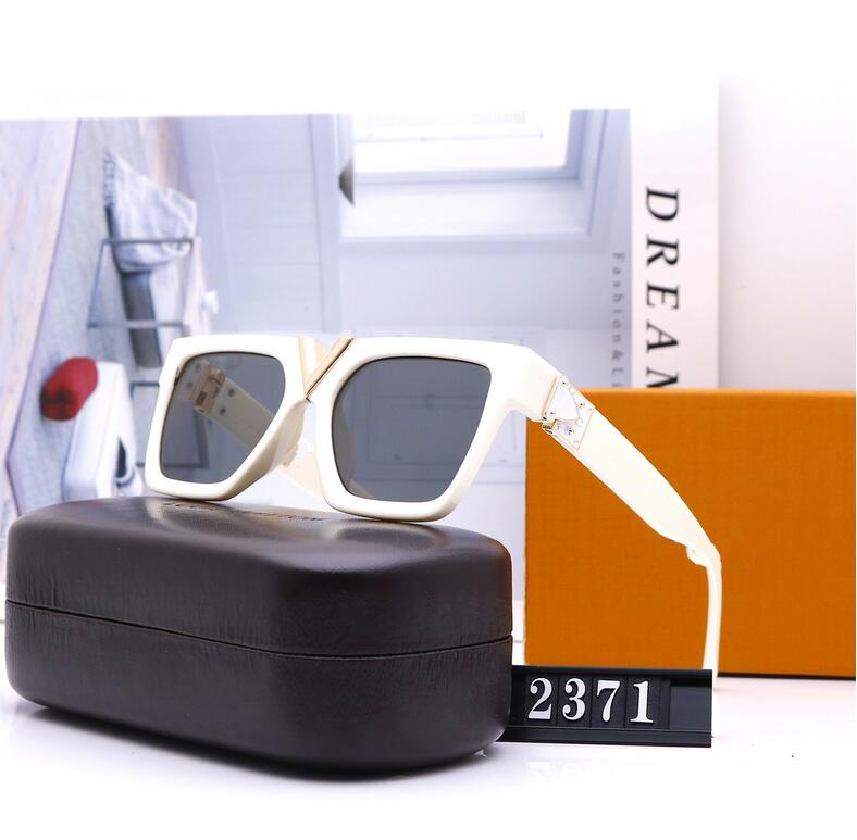 High Quality Brand Mens Sunglasses Designer Glasses Eyewear Womens Sunglasses Brand Designer Sun glasses UV400 protection Glasses With Boxs, White;black
High Quality Brand Mens Sunglasses Designer Glasses Eyewear Womens Sunglasses Brand Designer Sun glasses UV400 protection Glasses With Boxs, White;black