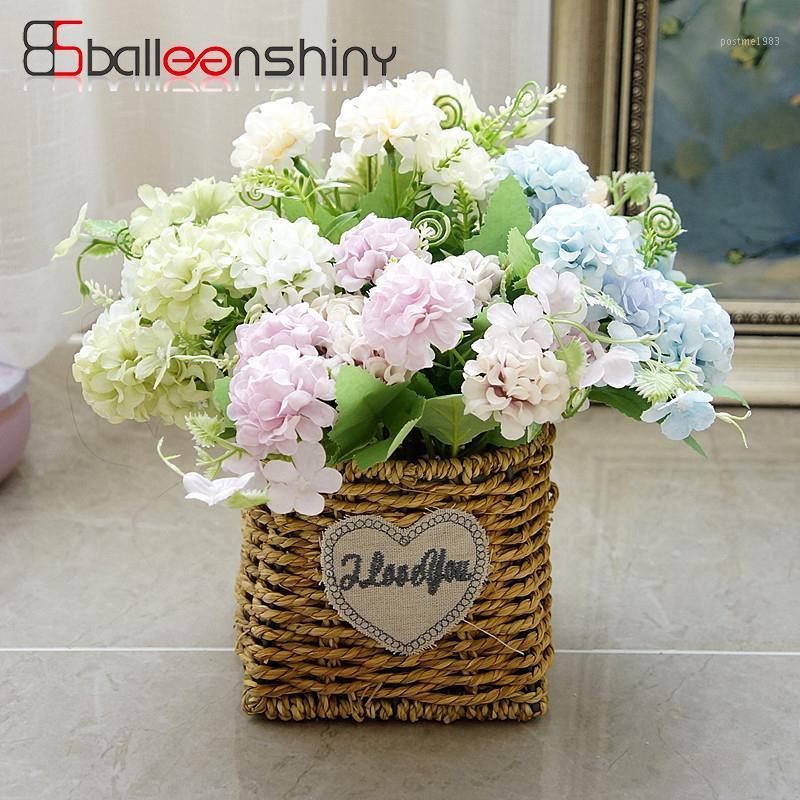 BalleenShiny Silk Carnation Spring lucky ball simulation flower fake flower home soft dress Wedding decoration Bridal Flowers1
BalleenShiny Silk Carnation Spring lucky ball simulation flower fake flower home soft dress Wedding decoration Bridal Flowers1
