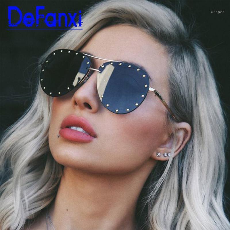 Ladies' Metal Rivet Pilot Sunglasses Luxury Vintage womens sunglasses brand designer men shades Tinted Summer Glasses1
Ladies' Metal Rivet Pilot Sunglasses Luxury Vintage womens sunglasses brand designer men shades Tinted Summer Glasses1