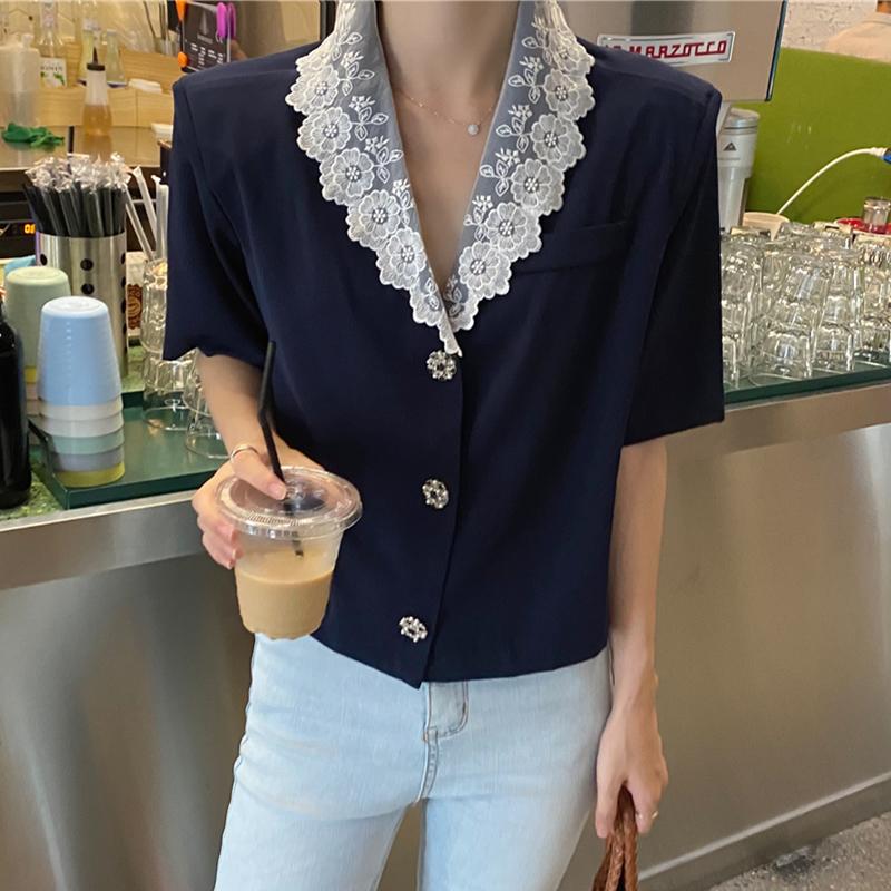 Notched Blouse Women Short Sleeve Summer Shirts Vintage Lace Trim Loose Chiffon Blouses and Tops Korean Single Breasted Crop Top, Apricot
Notched Blouse Women Short Sleeve Summer Shirts Vintage Lace Trim Loose Chiffon Blouses and Tops Korean Single Breasted Crop Top, Apricot