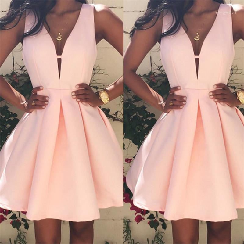 New Fashion Women Sexy V-neck Sleeveless Dress Hot Sale Ladies Pleated Party Cocktail Short Dresses Elegant Women Mini Dreeses1, Pink
New Fashion Women Sexy V-neck Sleeveless Dress Hot Sale Ladies Pleated Party Cocktail Short Dresses Elegant Women Mini Dreeses1, Pink