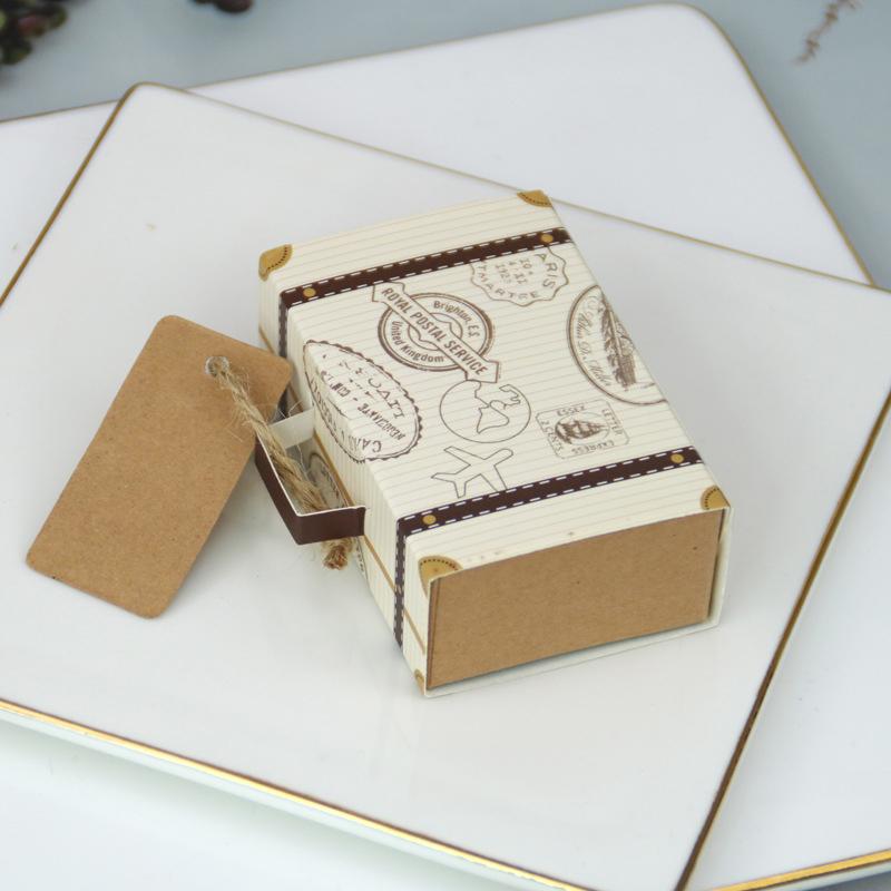 50pcs Mini Suitcase Shape Candy Box Boxes Vintage Kraft Paper with Tag and Burlap Twine Wedding Travel Themed Party Decor Bags
50pcs Mini Suitcase Shape Candy Box Boxes Vintage Kraft Paper with Tag and Burlap Twine Wedding Travel Themed Party Decor Bags