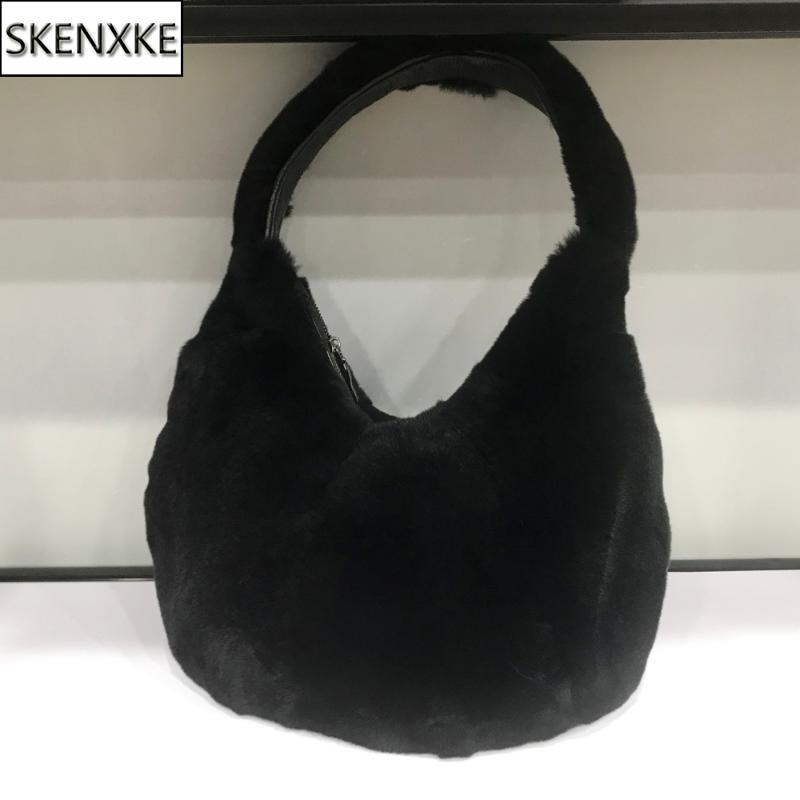 Hot Sale Fashion Luxurious Lady Real Fur Shoulder Bag Winter Soft Fluffy Women Real Fur Bags Female Rex Handbag, Black
Hot Sale Fashion Luxurious Lady Real Fur Shoulder Bag Winter Soft Fluffy Women Real Fur Bags Female Rex Handbag, Black