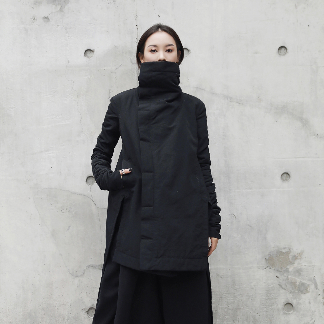 [EAM] New Fashion Winter Stand Lead Irregular Long Type Cotton-padded Clothes Loose Coat Solid Black Jacket Woman YA771 201009