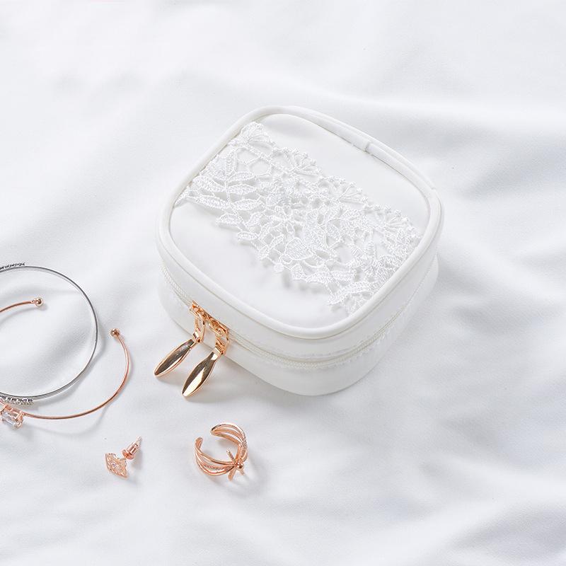 Square Lace Jewelry Bags Earrings Necklace Storage Organizer Cute Jewelry Boxes Cosmetic Accessories Wholesale Products Case
Square Lace Jewelry Bags Earrings Necklace Storage Organizer Cute Jewelry Boxes Cosmetic Accessories Wholesale Products Case