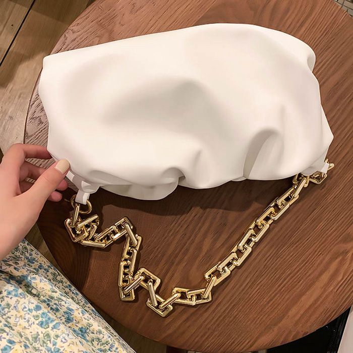 HBP messenger bag handbag handbag new designer bag high quality texture fashion fashion shoulder bag thick chain Pleated Individuality, Green
HBP messenger bag handbag handbag new designer bag high quality texture fashion fashion shoulder bag thick chain Pleated Individuality, Green