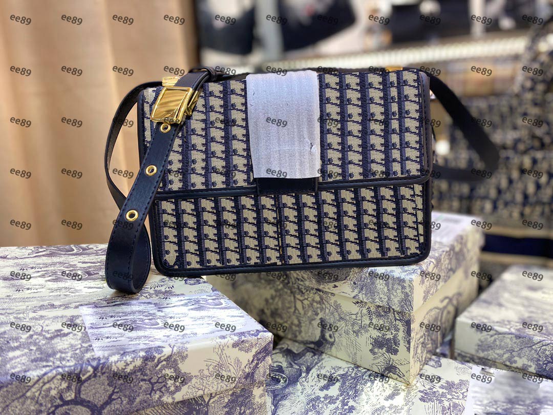 Designers Handbag Luxurys handbags High Quality Ladies Chain Shoulder Bag Patent Leather Diamond Luxurys Evening Bags Cross body Bag u02, Additional fee
Designers Handbag Luxurys handbags High Quality Ladies Chain Shoulder Bag Patent Leather Diamond Luxurys Evening Bags Cross body Bag u02, Additional fee