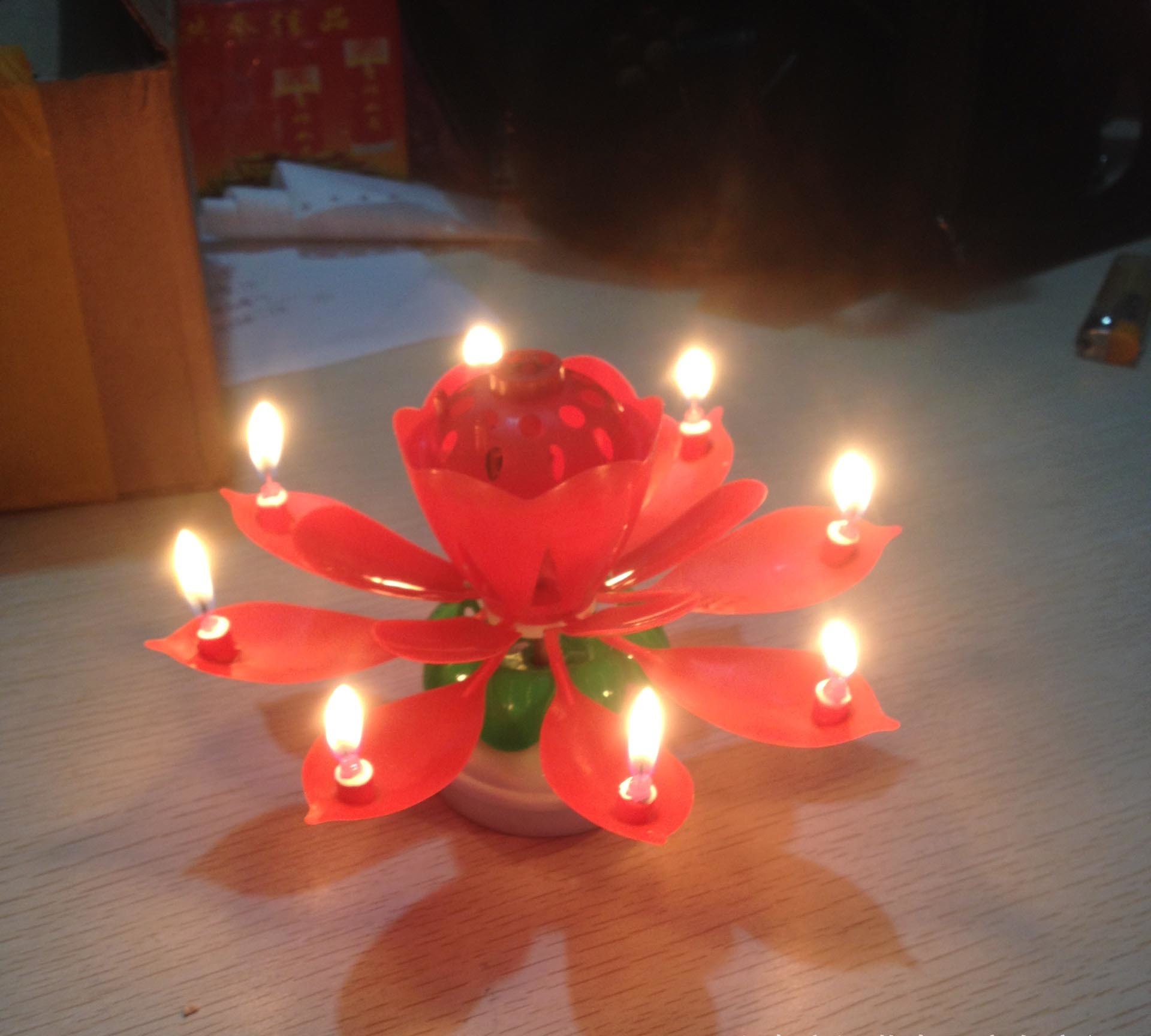 Colorful Petals Music Candle Children Birthday Party Lotus Sparkling Flower Velas Squirt Blossom Flame Cake Candle Accessory Gift