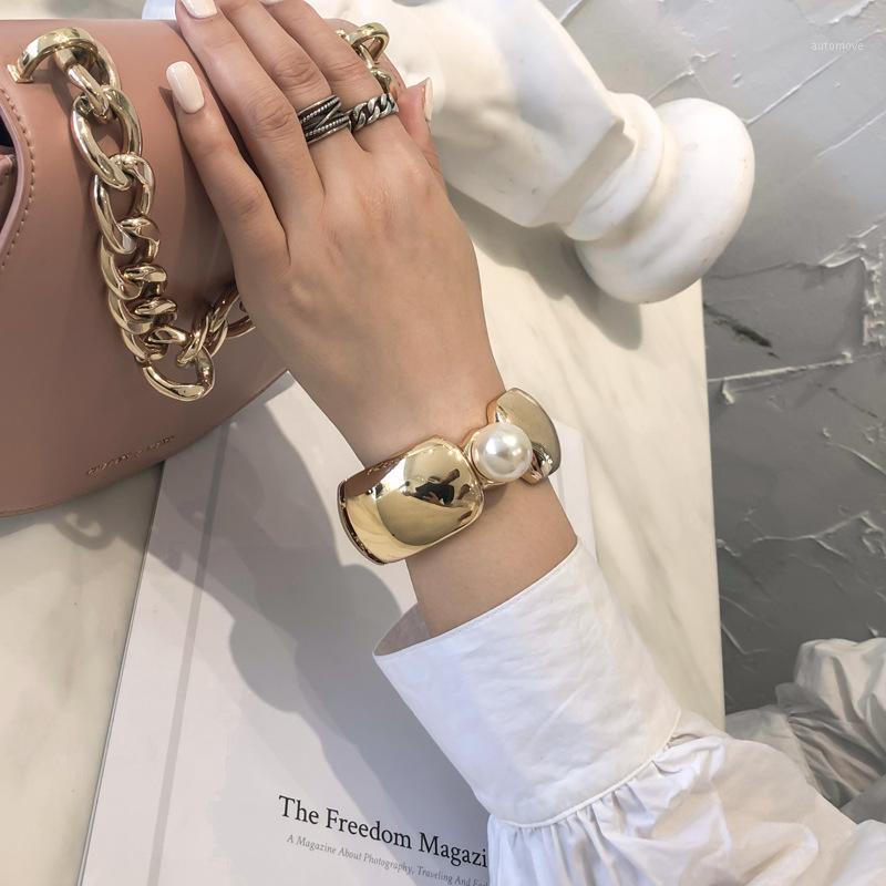 Anke Store New Design Gold and White Popular Wide Side Simple Fashion Casual Luxury Jewelry Pearl Bracelet Bangles for Women1
Anke Store New Design Gold and White Popular Wide Side Simple Fashion Casual Luxury Jewelry Pearl Bracelet Bangles for Women1