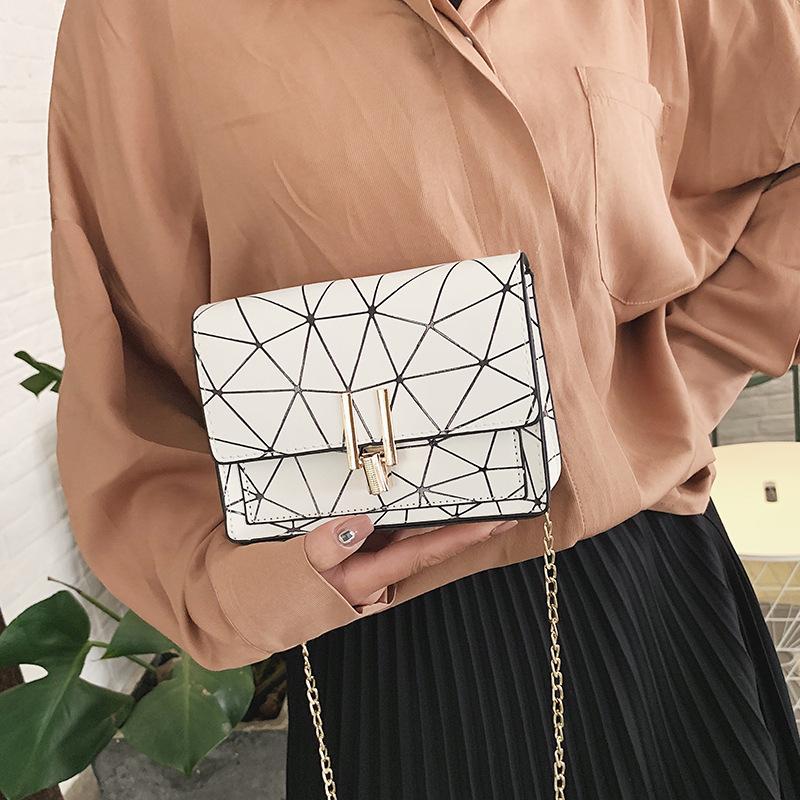 Shoulder Bags For Women 2020 New Fashion Female Messenger Bag Handbags Wild Crack Printing Chain Crossbody Bag Daily outing bags, White
Shoulder Bags For Women 2020 New Fashion Female Messenger Bag Handbags Wild Crack Printing Chain Crossbody Bag Daily outing bags, White