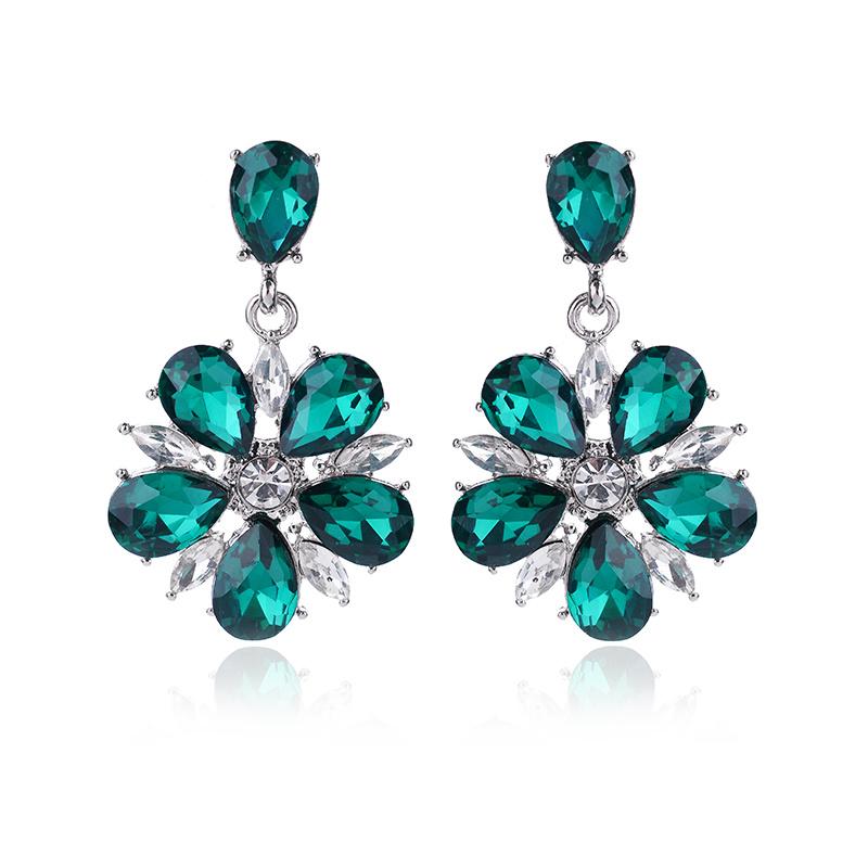 LUBOV Colorful Crystal Stone Flower Petals Pendant Drop Earrings Women Fashion Rhinestone Dangle Earrings Party Jewelry 2021
LUBOV Colorful Crystal Stone Flower Petals Pendant Drop Earrings Women Fashion Rhinestone Dangle Earrings Party Jewelry 2021