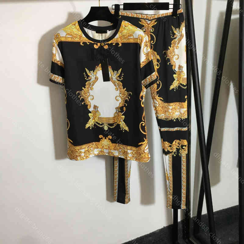 22ss vintage print women t-shirt pants two piece suit slim leggings elastic 5A designer tracksuit short sleeve t shirt casual sweatpants female Apparel a1
22ss vintage print women t-shirt pants two piece suit slim leggings elastic 5A designer tracksuit short sleeve t shirt casual sweatpants female Apparel a1