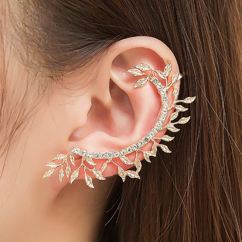 Earrings temperament leaves inlaid with diamond earrings women's single ear clipSimple women earrings Alloy rhinestone ladies X19041568
Earrings temperament leaves inlaid with diamond earrings women's single ear clipSimple women earrings Alloy rhinestone ladies X19041568
