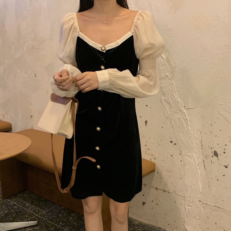 2021 New Elegant Mini Sliced Up Single-v Neckline Breasted Puff Sleeves Feminine Pearl Mini-button Dress in Spring MA6M, Black
2021 New Elegant Mini Sliced Up Single-v Neckline Breasted Puff Sleeves Feminine Pearl Mini-button Dress in Spring MA6M, Black