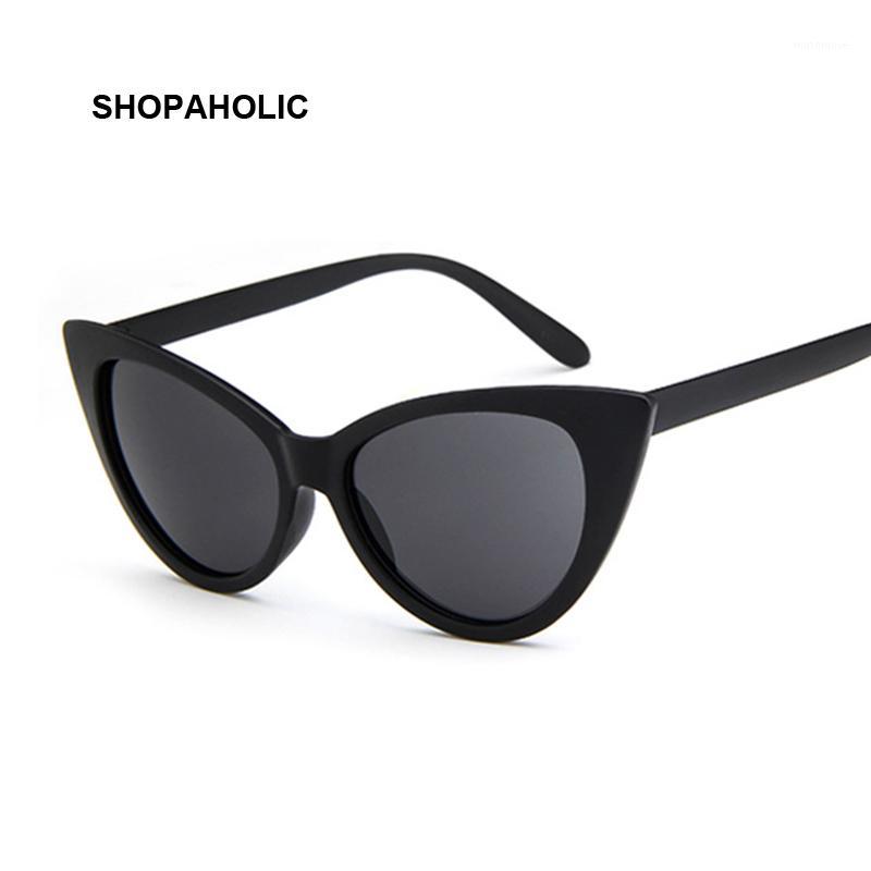 Women Cat Eye Sunglasses Vintage Brand Sun Glasses Sexy Small Frame Black White Cateye Sun Glasses UV400 Female1
Women Cat Eye Sunglasses Vintage Brand Sun Glasses Sexy Small Frame Black White Cateye Sun Glasses UV400 Female1
