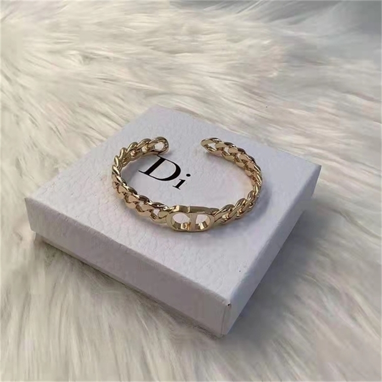 72% OFF 70% OFF designer jewelry new letter women's Brass high-grade tassel Fashion Bracelet
72% OFF 70% OFF designer jewelry new letter women's Brass high-grade tassel Fashion Bracelet