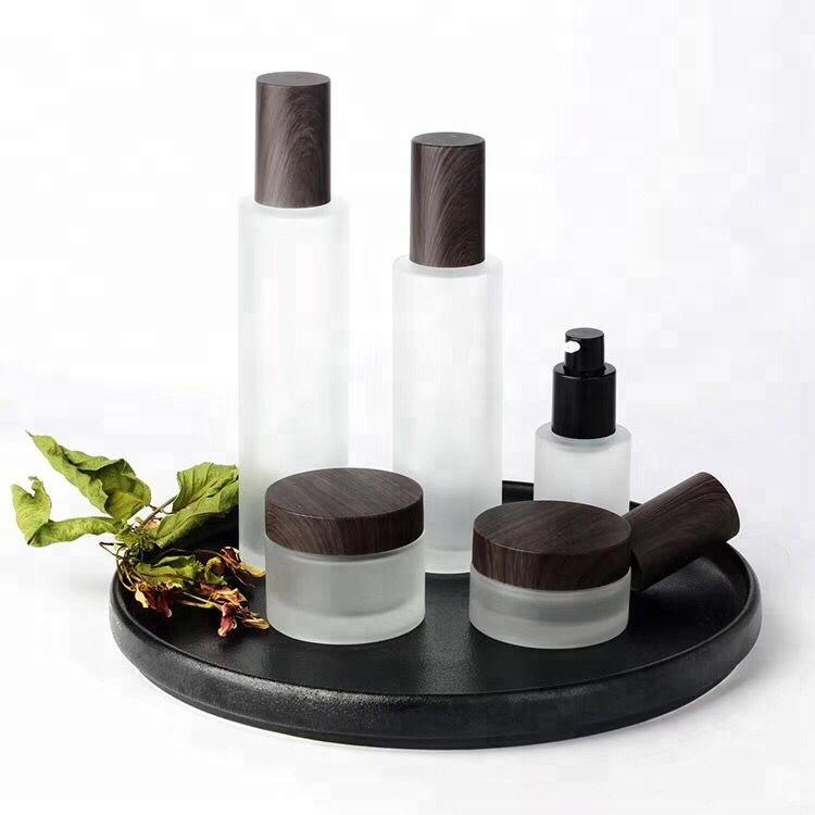 10pcs 30g 50g cosmetic jar Wood grain cap jar with dark bamboo cap. Wooden Body Lotion Bottles with Pump Sprayer Airless bottle
10pcs 30g 50g cosmetic jar Wood grain cap jar with dark bamboo cap. Wooden Body Lotion Bottles with Pump Sprayer Airless bottle