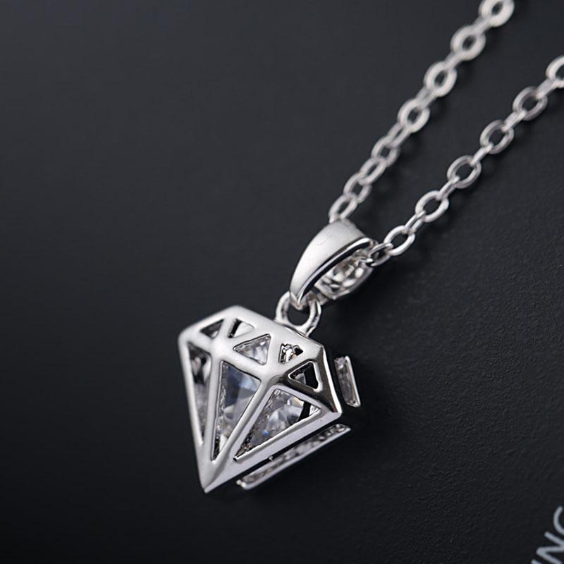 New Trendy Geometric Shape Pendant Necklace Crystal Cubic Zorcon Hloow Out Necklace For Women Fashion Jewelry 2020 
New Trendy Geometric Shape Pendant Necklace Crystal Cubic Zorcon Hloow Out Necklace For Women Fashion Jewelry 2020