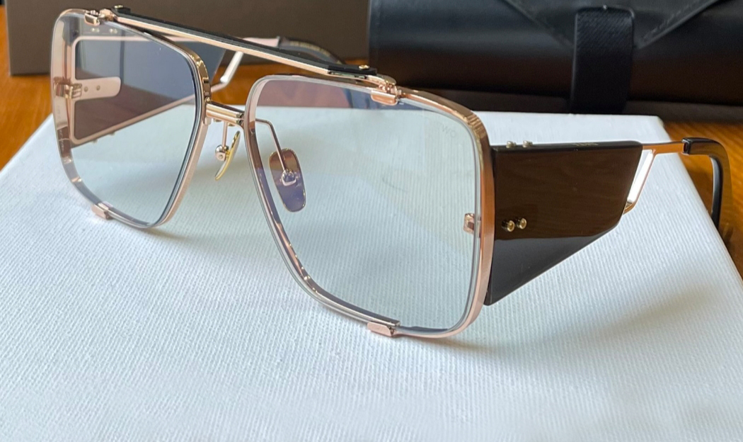 Large Square Sunglasses Rose Gold Grey Lens Big Oversize Sun Glasses for Men Puplar Fashion Accessories with Box
Large Square Sunglasses Rose Gold Grey Lens Big Oversize Sun Glasses for Men Puplar Fashion Accessories with Box