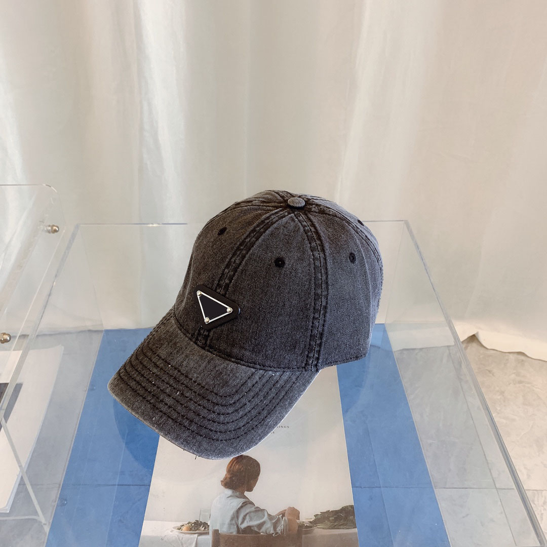 Designers baseball cap luxurys men's and women's classic leisure sports tourism sun hat high quality luxury ball caps 2 colors, No.2
Designers baseball cap luxurys men's and women's classic leisure sports tourism sun hat high quality luxury ball caps 2 colors, No.2