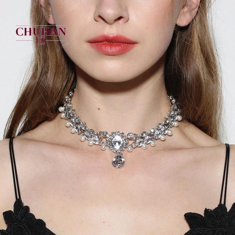 CHUHAN Fashion Accessories High End Women's Necklace Water Drop Iced Out Pendant Pearl Short Collar Chain For Women C3171
CHUHAN Fashion Accessories High End Women's Necklace Water Drop Iced Out Pendant Pearl Short Collar Chain For Women C3171