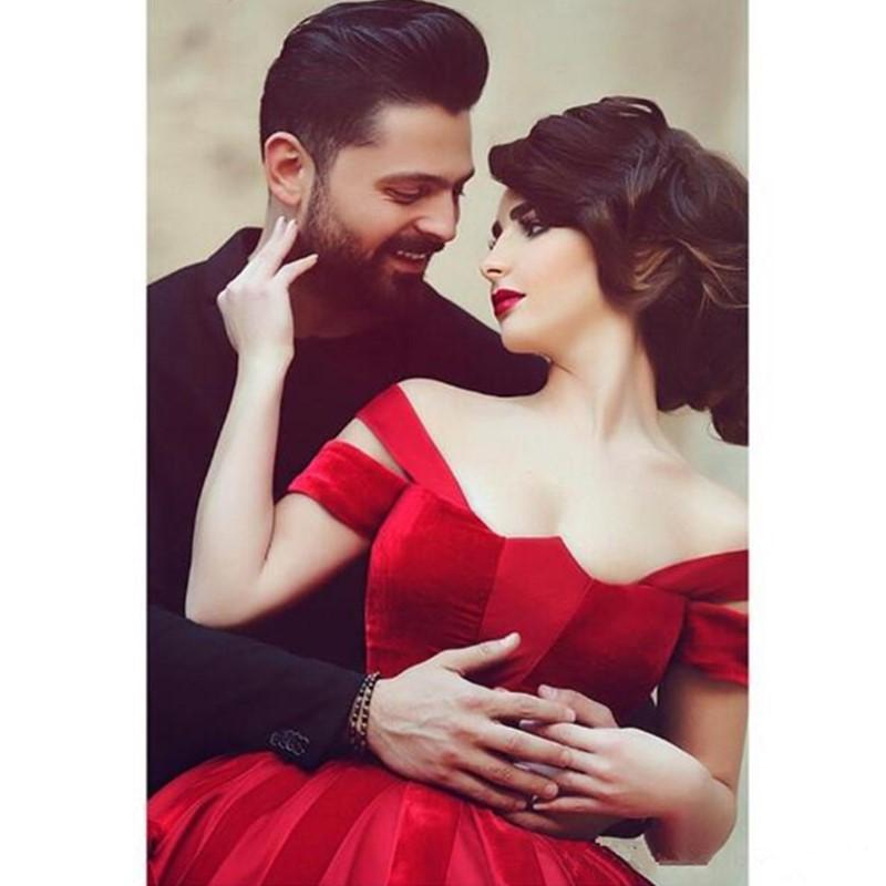 Setwell Off Shoulder A-line Prom Dresses Sleeveless Velvet Satin Floor Length Red Bow Evening Party Gowns