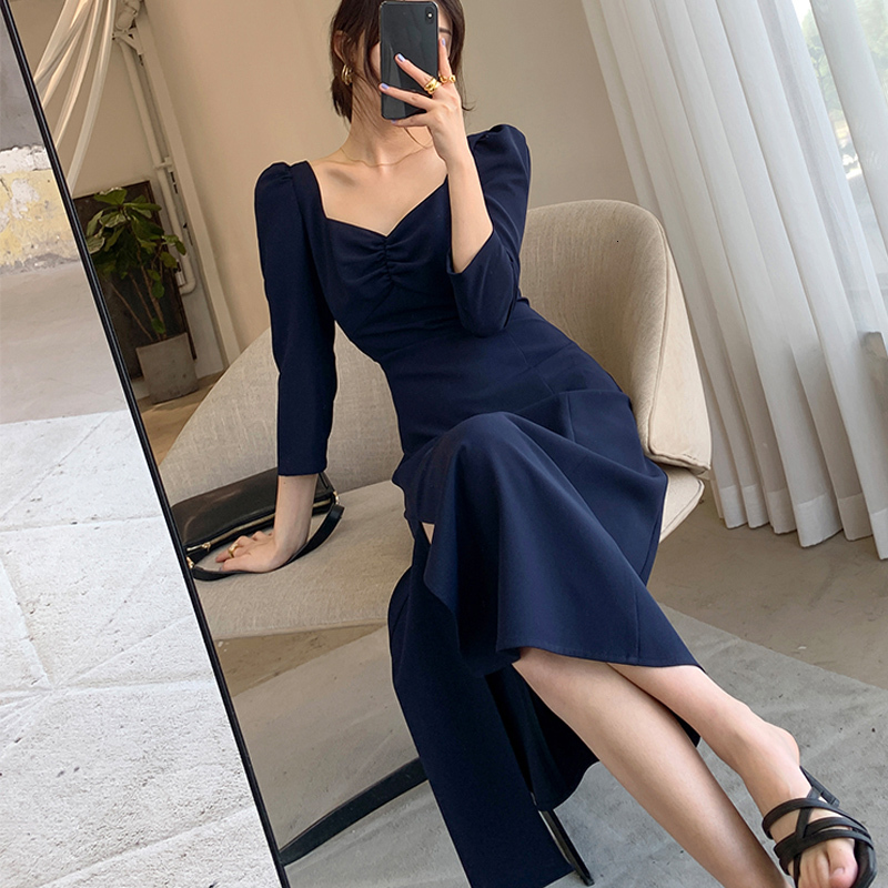 2021 New Female Fall Retro Long Fashion Square Turtleneck Thin Line Dressed Feminine Sexy Side Dress Solid FFTC, Navy blue.
2021 New Female Fall Retro Long Fashion Square Turtleneck Thin Line Dressed Feminine Sexy Side Dress Solid FFTC, Navy blue.