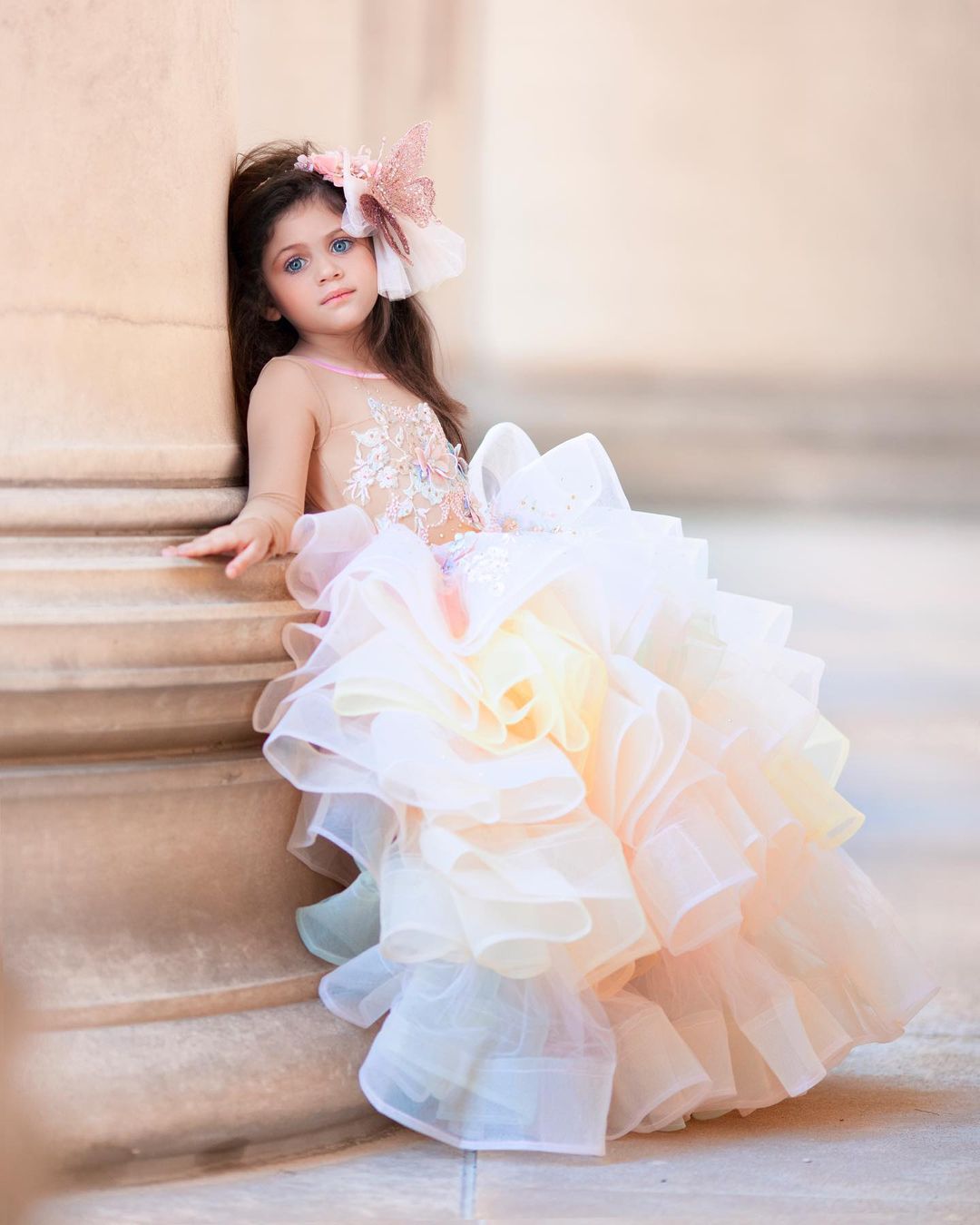 luxurious lace flower girl dresses colorful tiers tulle little girl wedding dresses cheap communion pageant dresses gowns zj699