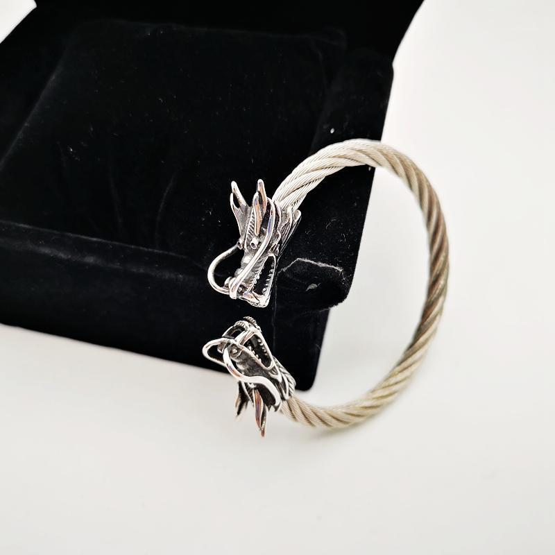 Free size Men Punk Opening Twisted BRACELET Bangle double Dragon head Wrist Dragons vintage silver color norse viking Bangle1
Free size Men Punk Opening Twisted BRACELET Bangle double Dragon head Wrist Dragons vintage silver color norse viking Bangle1
