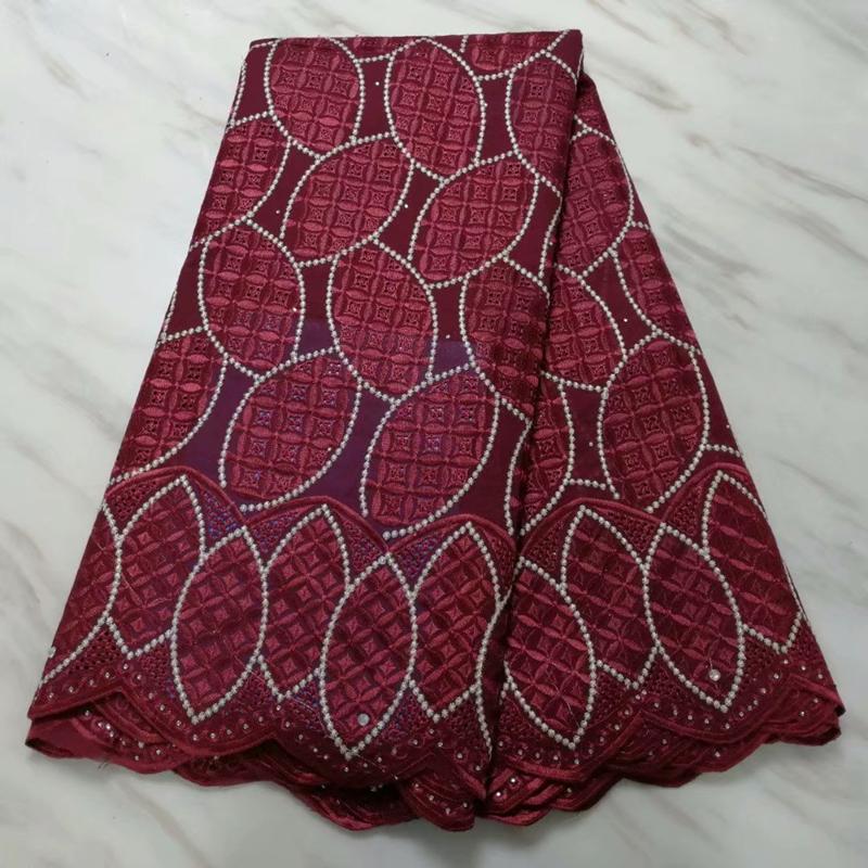 New Fashion Burgundy Nigerian George Lace Fabrics Beaded 2020 High Quality White African Wax Fabric With Guipure For Wedding
New Fashion Burgundy Nigerian George Lace Fabrics Beaded 2020 High Quality White African Wax Fabric With Guipure For Wedding