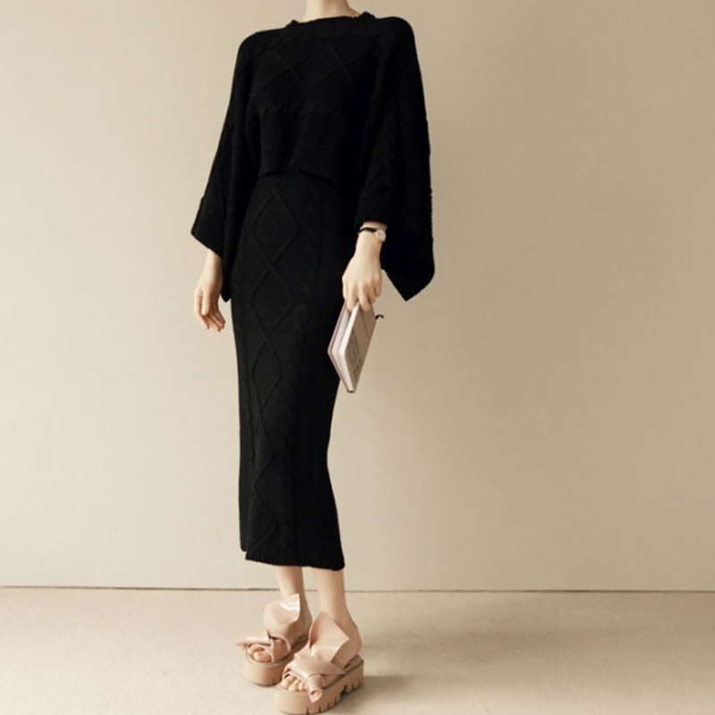 Autumn Winter Women Knitted 2 Piece Set Batwing Sleeve Loose TopsSlim Bodycon Skirt Female Sweater Suits high quality 201102