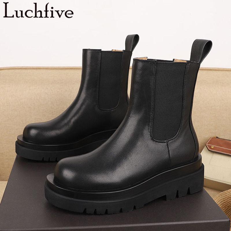 Genuine Leather Short Boots Women Round Toe Ankle Boots Thick Bottom Heel Shoes Woman Slip On Black Femme1, Black leather inside
Genuine Leather Short Boots Women Round Toe Ankle Boots Thick Bottom Heel Shoes Woman Slip On Black Femme1, Black leather inside