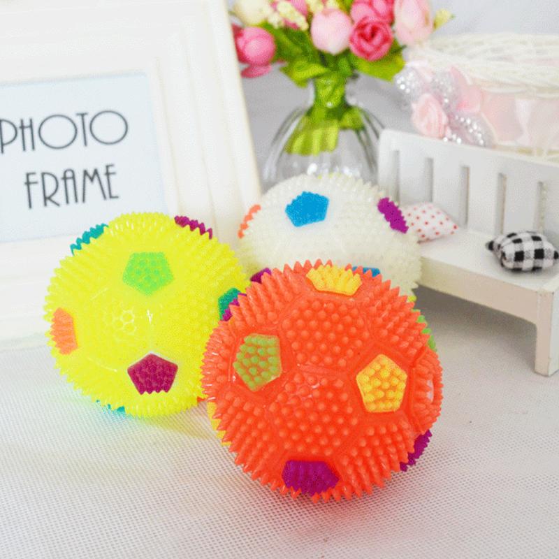 Dog Toys & Chews High Quality Flashing Light Up Colorful Toy Ball Novelty Sensory Squeak Sound 7cm