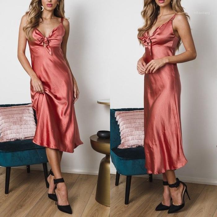 New Women Sexy Lingerie Sleepwear Robe Sleeveless Solid V-Neck Nightwear Dress1, Black
New Women Sexy Lingerie Sleepwear Robe Sleeveless Solid V-Neck Nightwear Dress1, Black