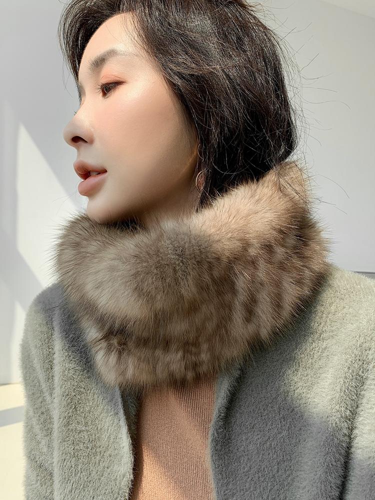 Sable Scarf mink series scarf female fur collar fur warm and elegant fashion Size:52*13cm
Sable Scarf mink series scarf female fur collar fur warm and elegant fashion Size:52*13cm