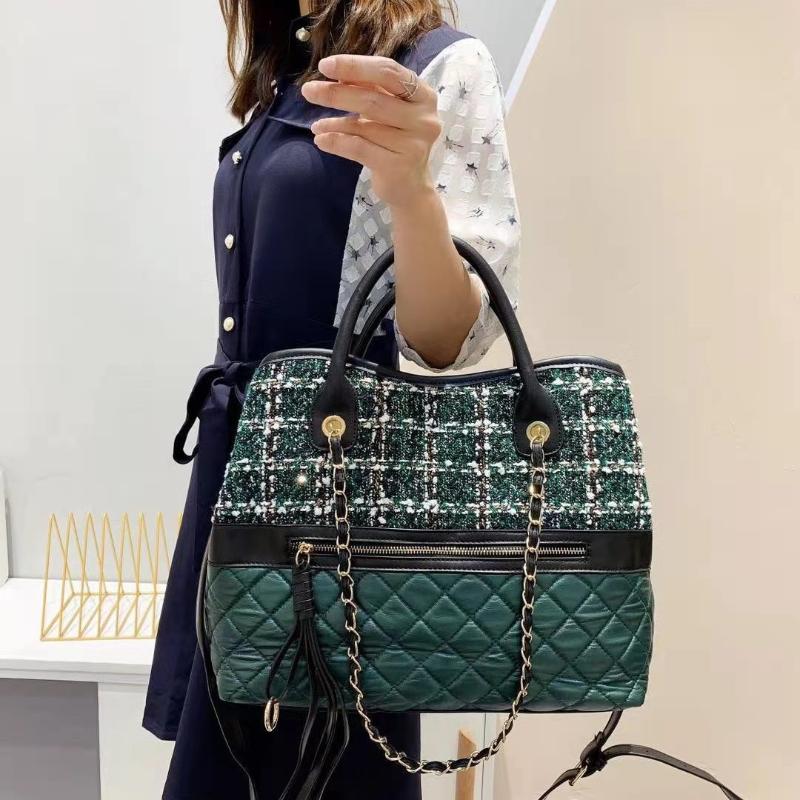 Evening Bags High-quality Women's Leather Woolen Cloth Stitching Handbag Shoulder Bag Bolsa Feminina Luxury Designer Handbags, Green
Evening Bags High-quality Women's Leather Woolen Cloth Stitching Handbag Shoulder Bag Bolsa Feminina Luxury Designer Handbags, Green