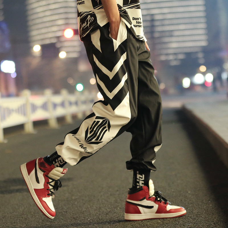 2021 New Men's Joggers'hip Hop Loose Track Pants Long Streetwear Fashion Young Pantalon Zhya HT8T, White
2021 New Men's Joggers'hip Hop Loose Track Pants Long Streetwear Fashion Young Pantalon Zhya HT8T, White