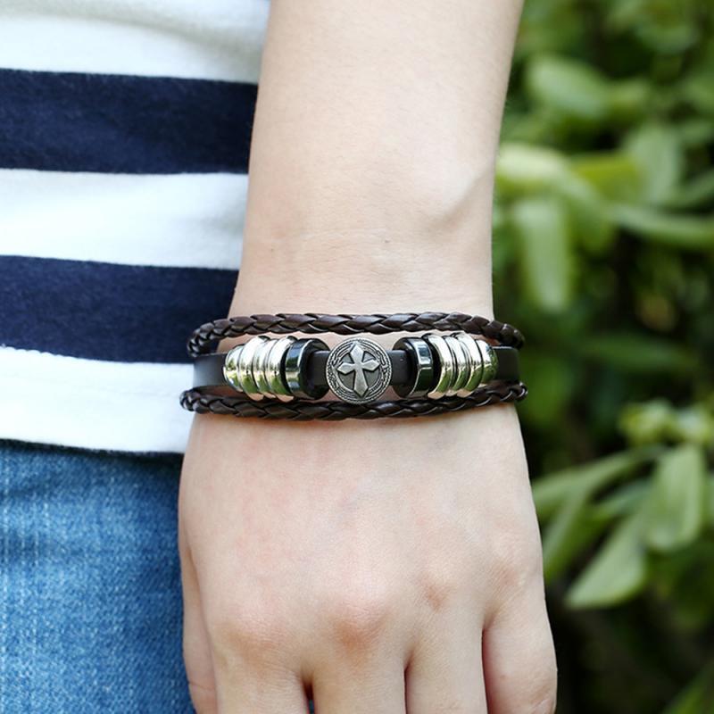 Distinctive Retro Style Punk Beaded Cowhide Bracelet Lady's Hand Chain Exquisite Bracelet Accessories Couple Gift Hot Sales
Distinctive Retro Style Punk Beaded Cowhide Bracelet Lady's Hand Chain Exquisite Bracelet Accessories Couple Gift Hot Sales