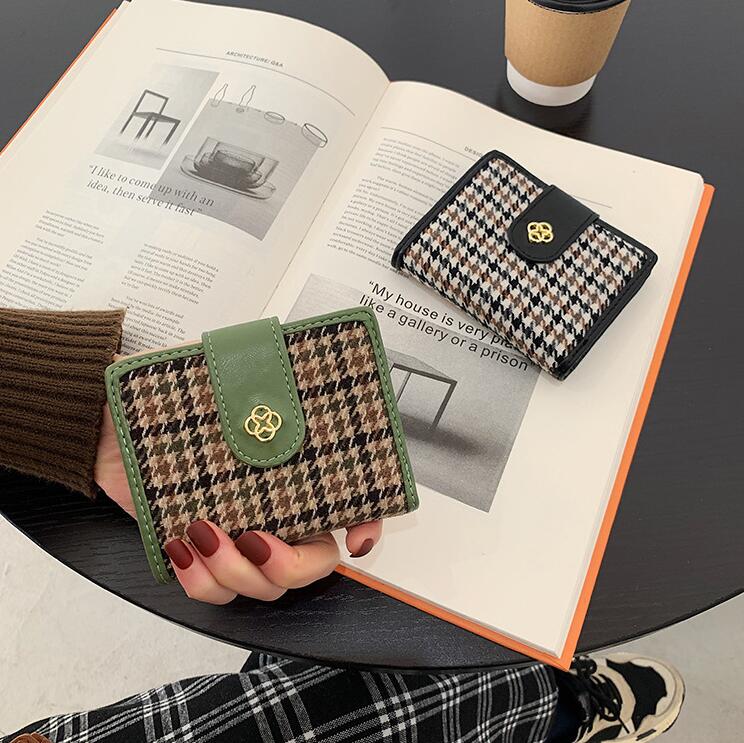 women handbag fashion contrast plaid short wallet folding stitching leather coin purse College small fresh plaids leathers womens wallets, Black(boutique box)
women handbag fashion contrast plaid short wallet folding stitching leather coin purse College small fresh plaids leathers womens wallets, Black(boutique box)