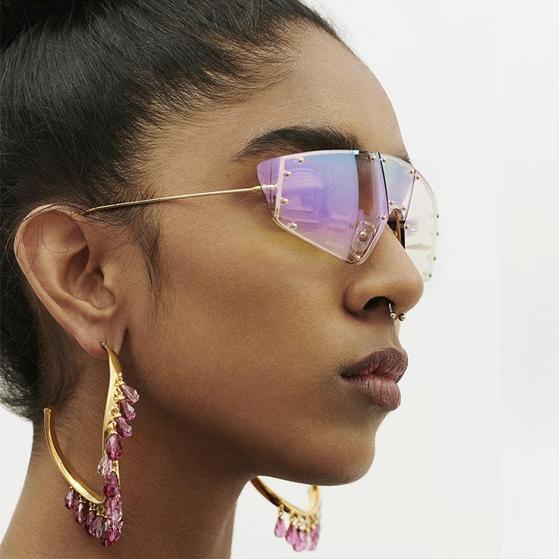 New Fashion Vintage Sunglasses Women Luxury Modern Sunglasses Irregular Metal Rivet Sun Glasses Men Eyewear1
New Fashion Vintage Sunglasses Women Luxury Modern Sunglasses Irregular Metal Rivet Sun Glasses Men Eyewear1